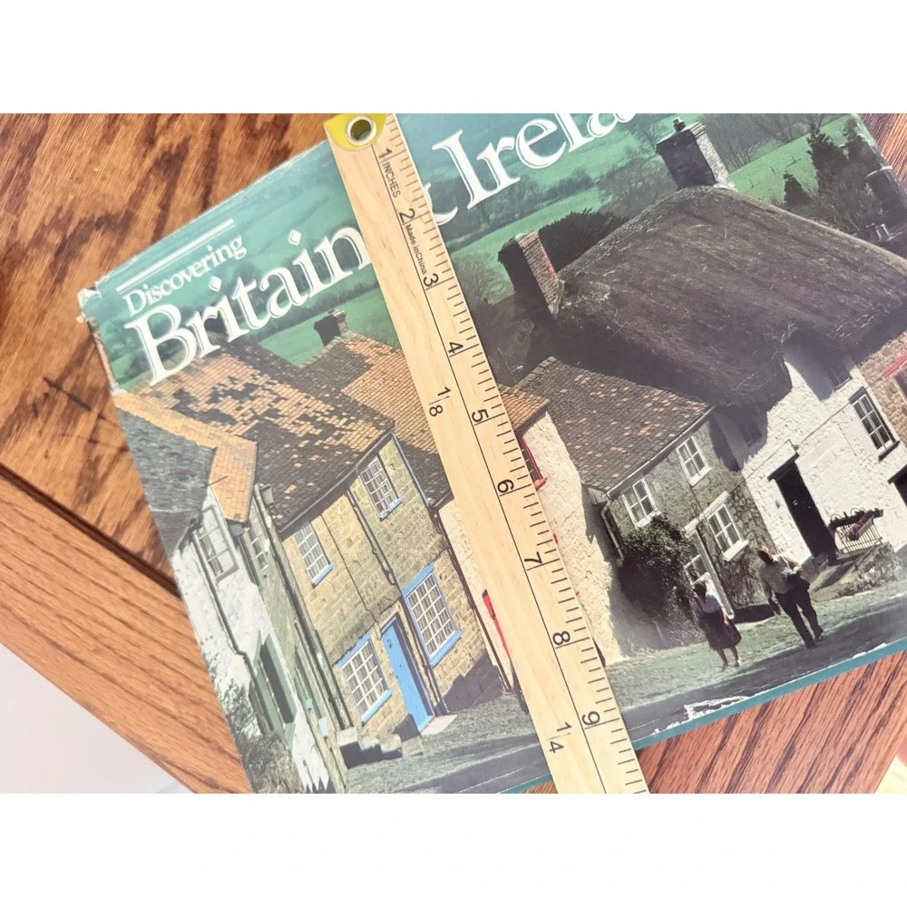 National Geographic Society good preowned